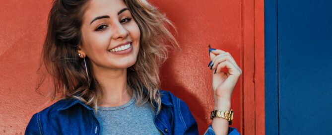 smiling woman looking for sex coach clients