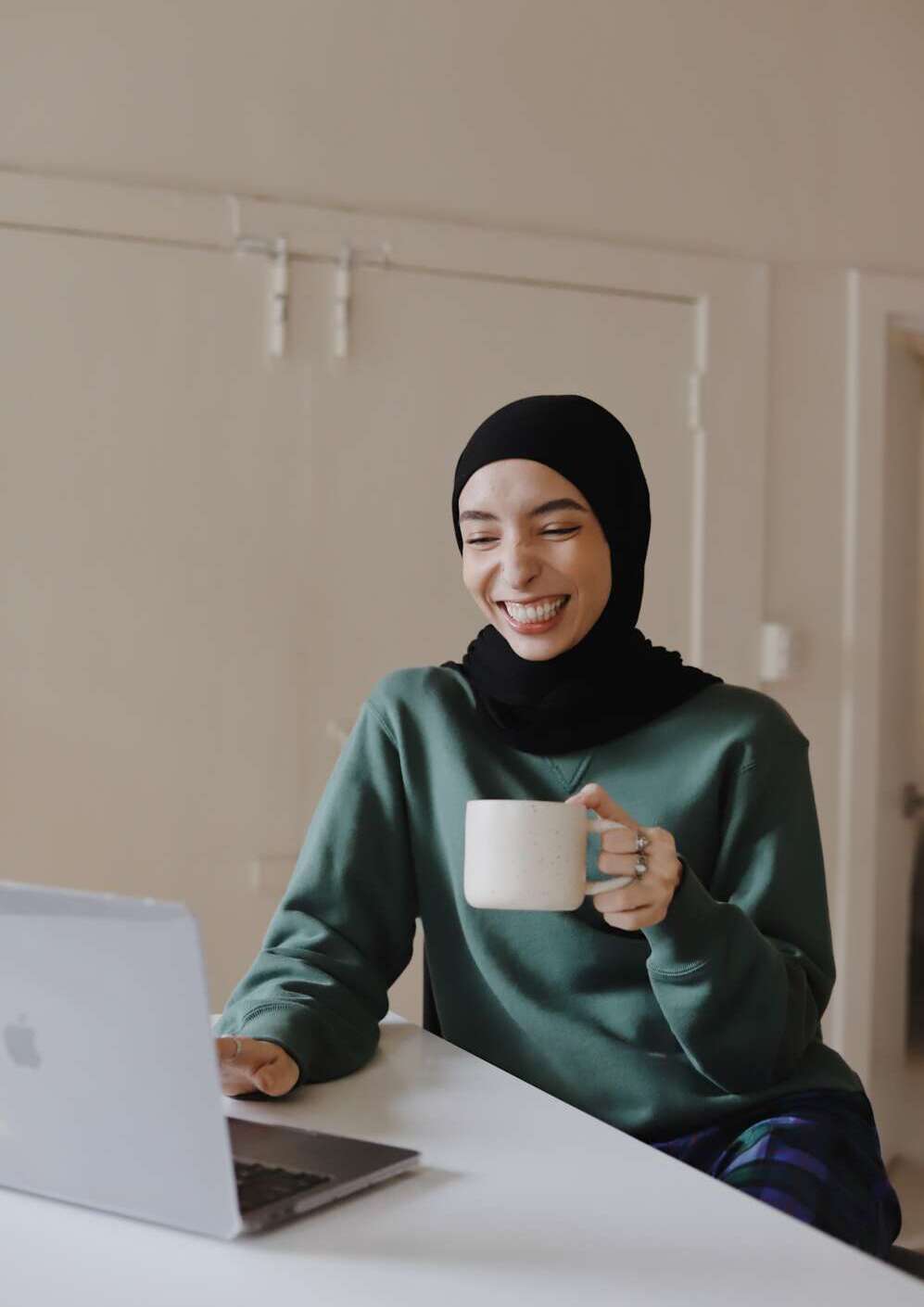 good-faces-mzN7eMmv9IM-unsplash